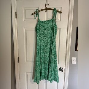 Draper James Size L tie strap midi dress in green with white vines